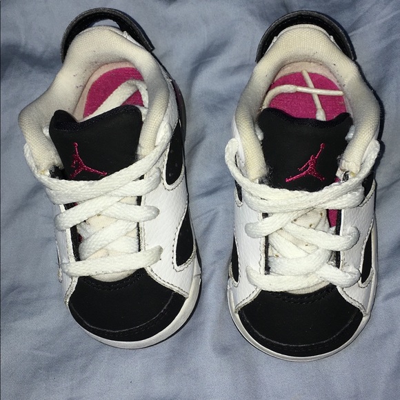 Jordan 6 - Picture 3 of 5